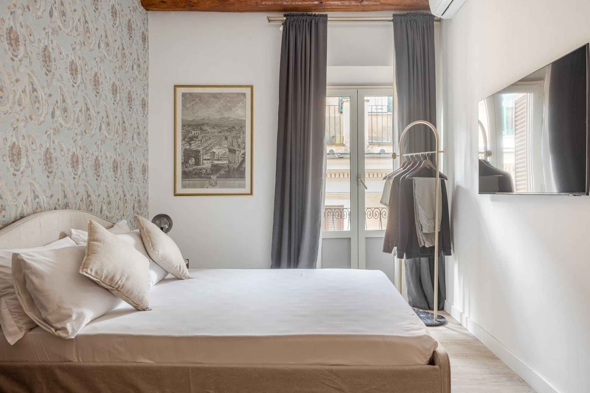 Piazza Di Spagna 2 Bedrooms And 5 Juliet Balcony Appartement